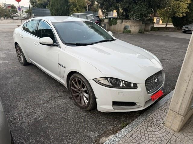 Jaguar XF 2.2 D 190 CV