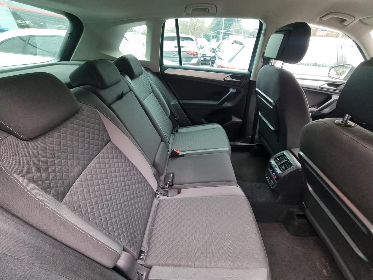 Volkswagen Tiguan 2.0 TDI SCR DSG 4MOTION Business BMT