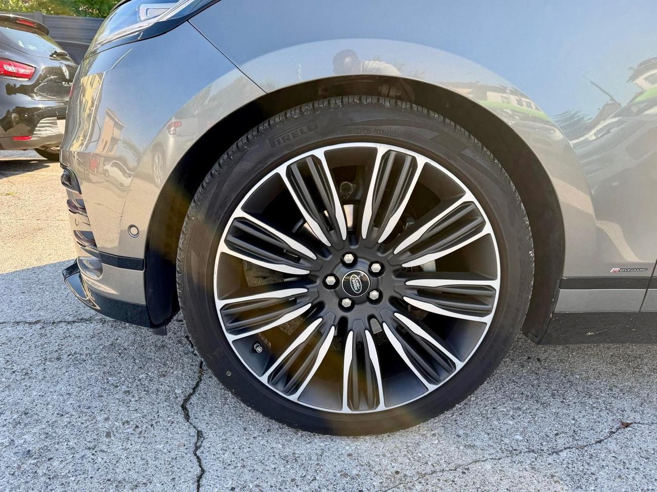 Range Rover Velar 240 CV R-Dynamic HSE