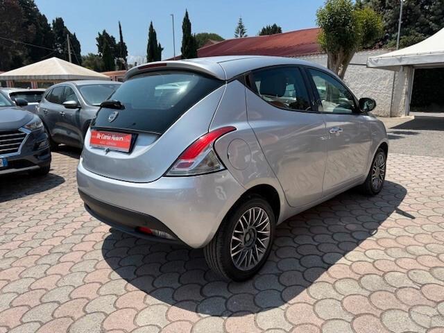 LANCIA Ypsilon 1.3 M.J 95CV Gold - 2014