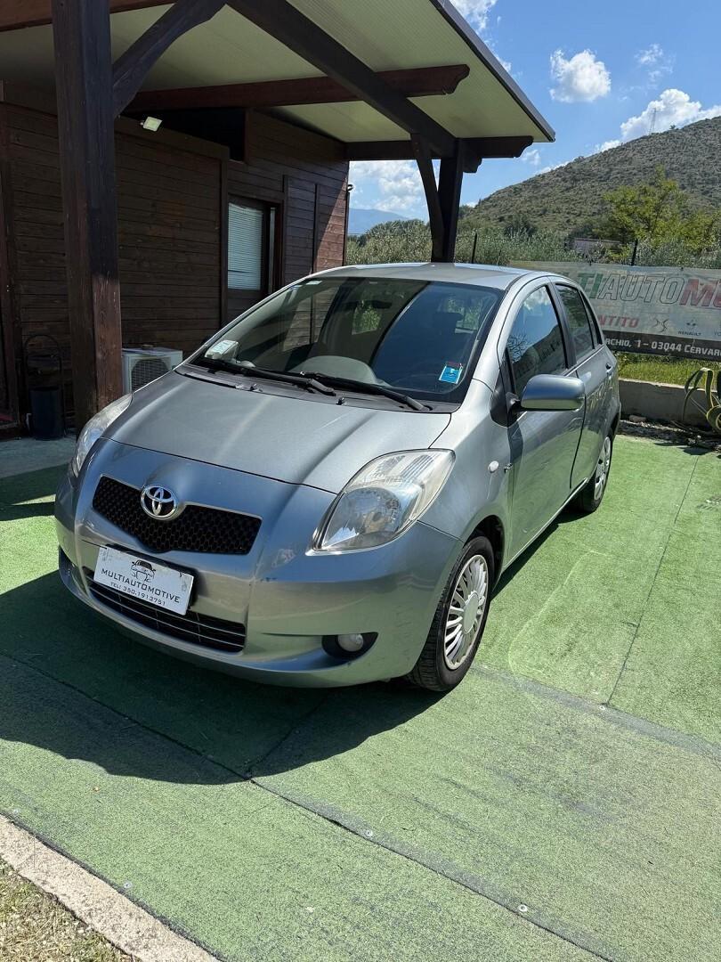 TOYOTA YARIS 2" SERIE