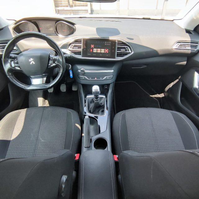 PEUGEOT 308 BlueHDi 100 S&S SW Business Autocarro
