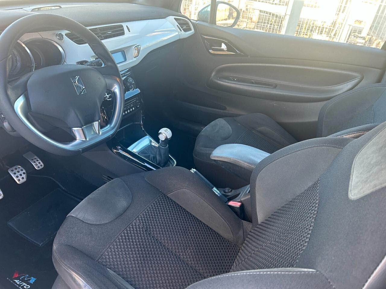 ds3 BlueHDi 100 S&S Sport Chic