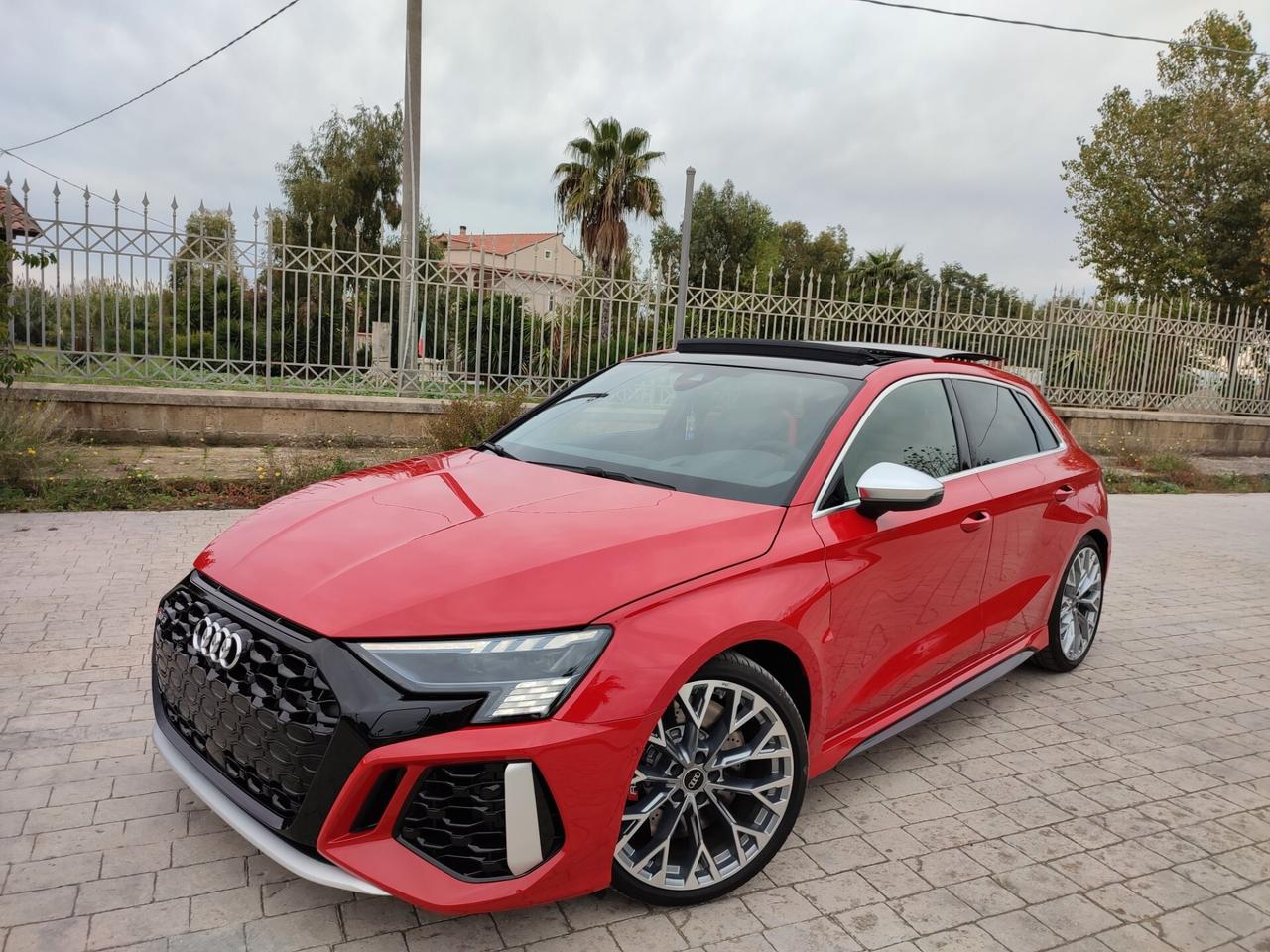 Audi A3 PERFORMANCE TETTO APRIBILE STRAFULL PARI A KM 0