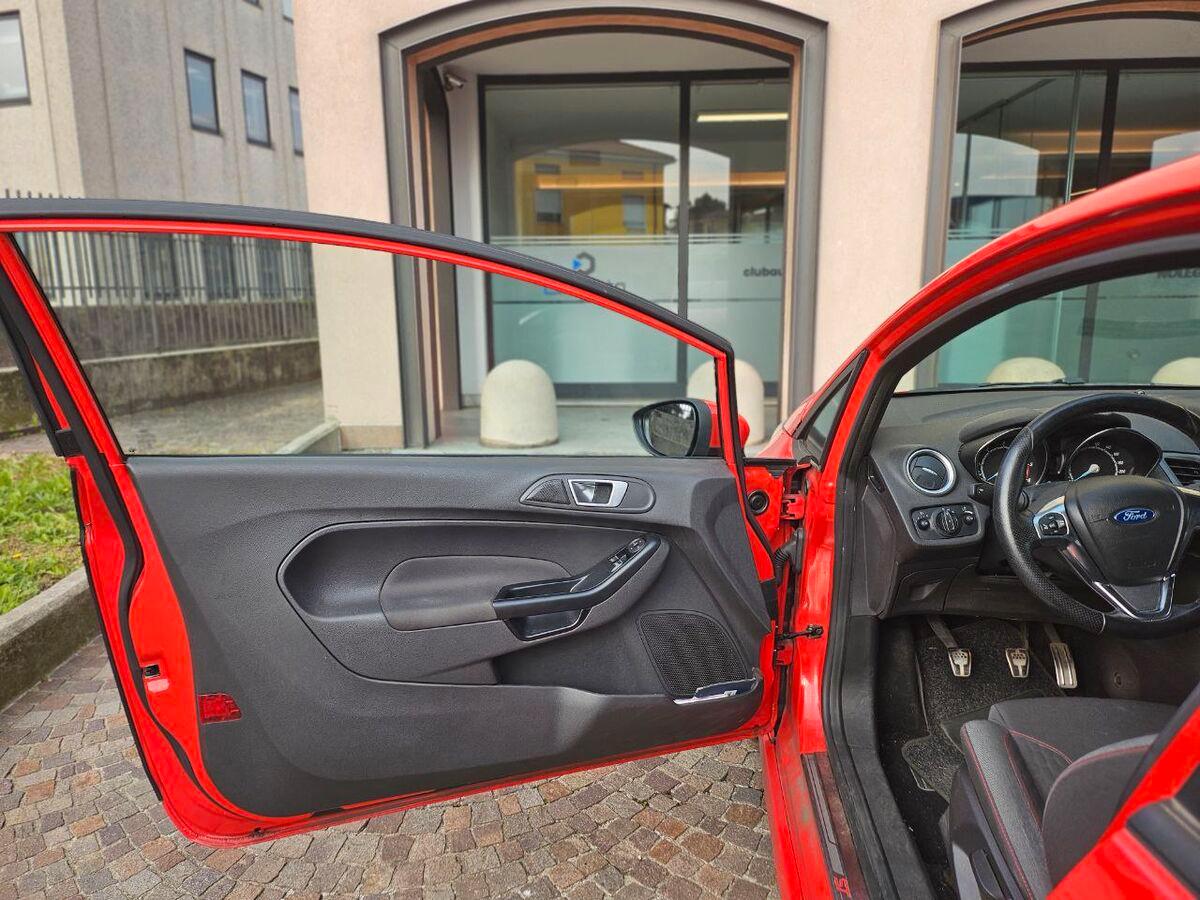 Ford Fiesta 1.5 tdci ST-line 95cv 3p