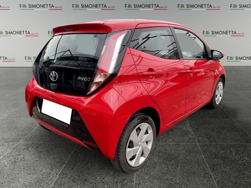 Toyota Aygo 5p 1.0 x-play my15