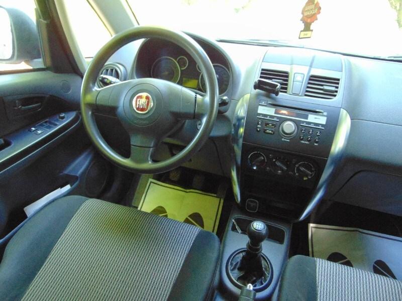 FIAT Sedici 1.6 16V 4x4 Dynamic
