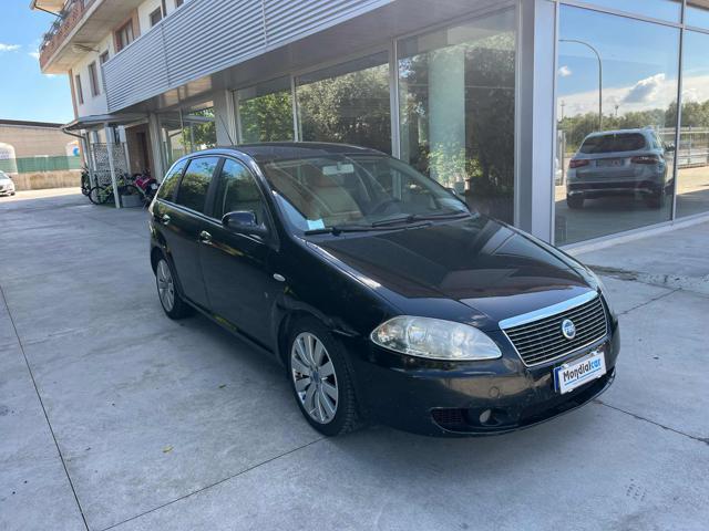 FIAT Croma 1.9 Multijet 16V Must