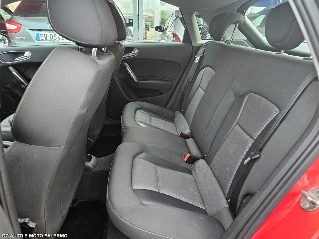 Audi A1 SPB 1.6 TDI S-tronic 90CV.Atomatic.a.2012