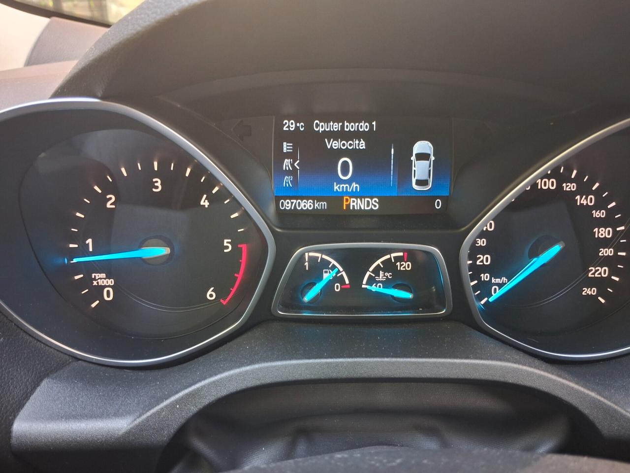 Ford Kuga 1.5 TDCI 120 CV S&S 2WD Titanium