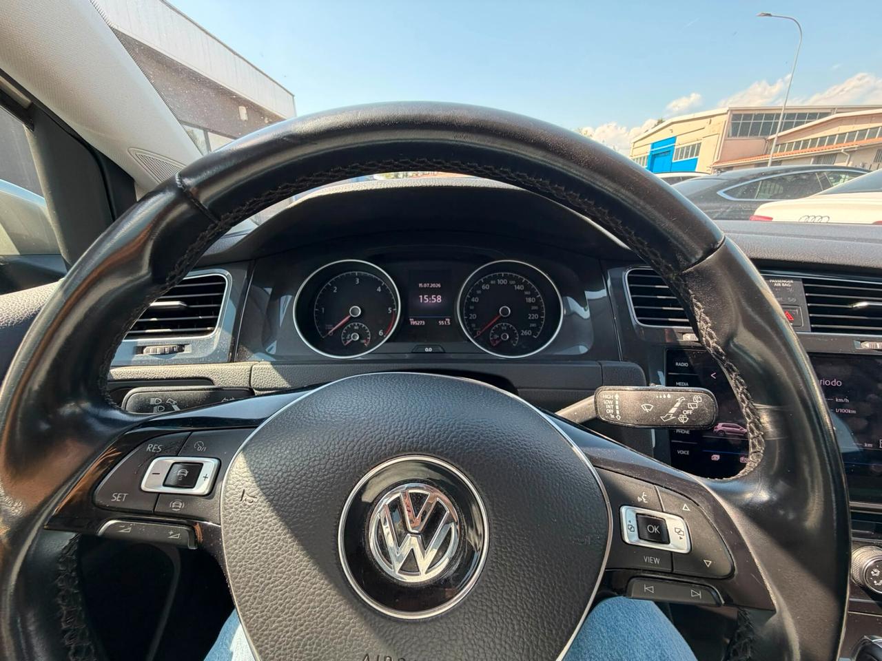 Volkswagen Golf 2.0 TDI DSG 5p. Business BlueMotion Technology