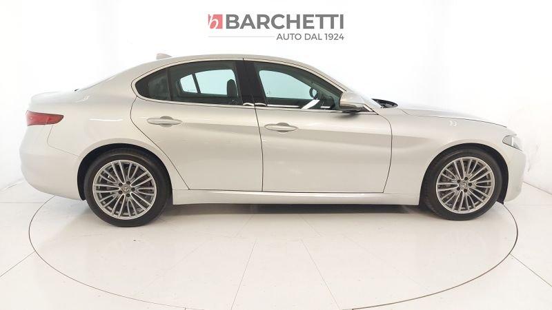Alfa Romeo Giulia SUPER 2.2 TURBO AT8 180CV