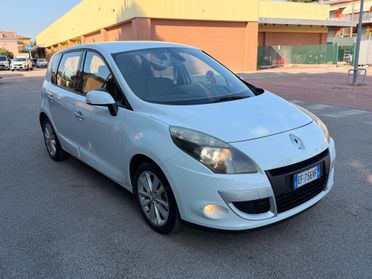 Renault Scenic 1.5DCI 2011 neopatentati pronto uso pelle navi