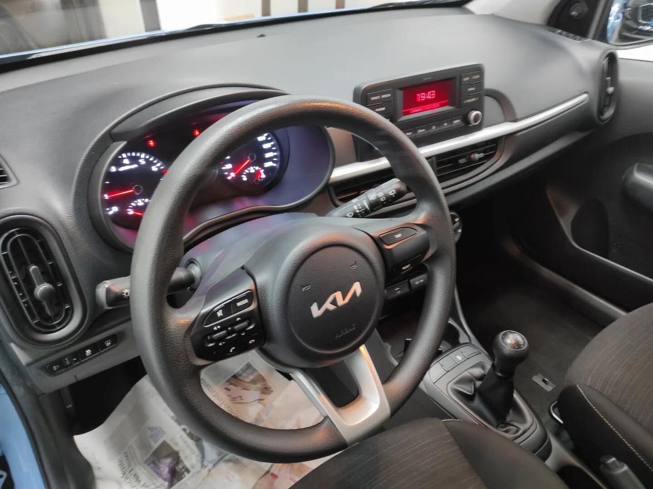 Kia Picanto 2022 1.0 benzina usb comandi al volante