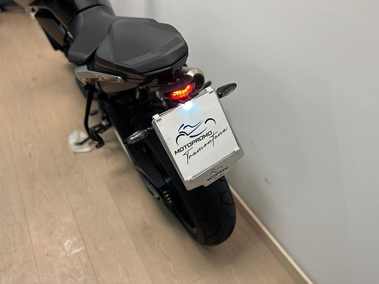 KTM DUKE 790 SCARICO MIVV DA 99€ AL MESE