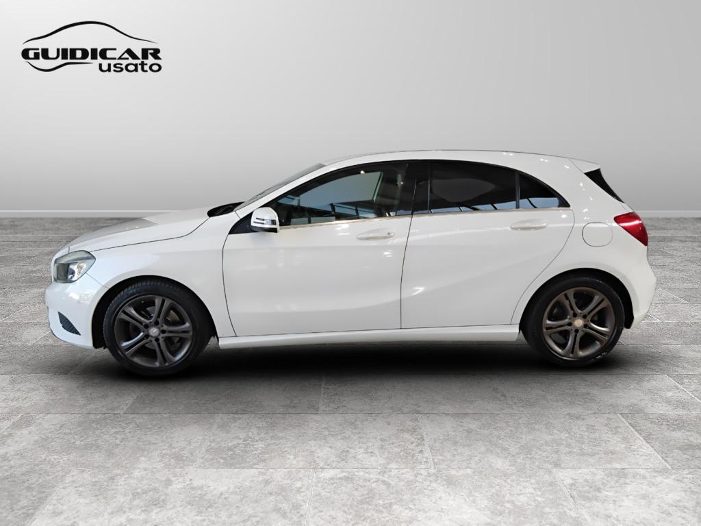Mercedes-Benz Classe A - W176 - A 180 Sport E6