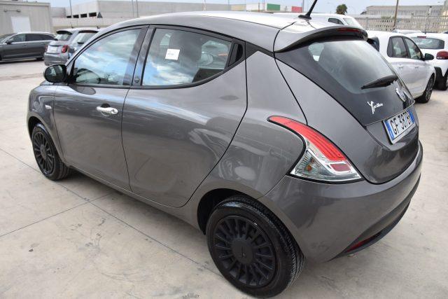 LANCIA Ypsilon 1.2 69 CV 5 porte GPL Ecochic Silver