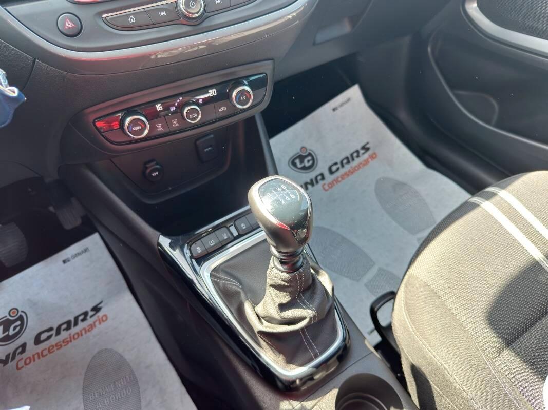 Opel Crossland 1.2 Elegance s&s 110cv con CarPlay