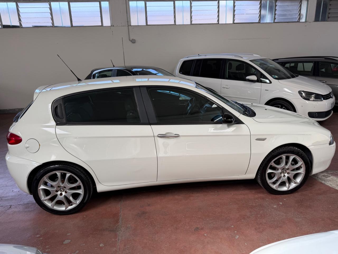 Alfa Romeo 147 1.6 twin spark Black Line GPL