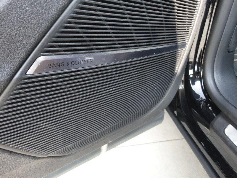 Audi Q8 SQ8 TDI quattro tiptronic sport attitude