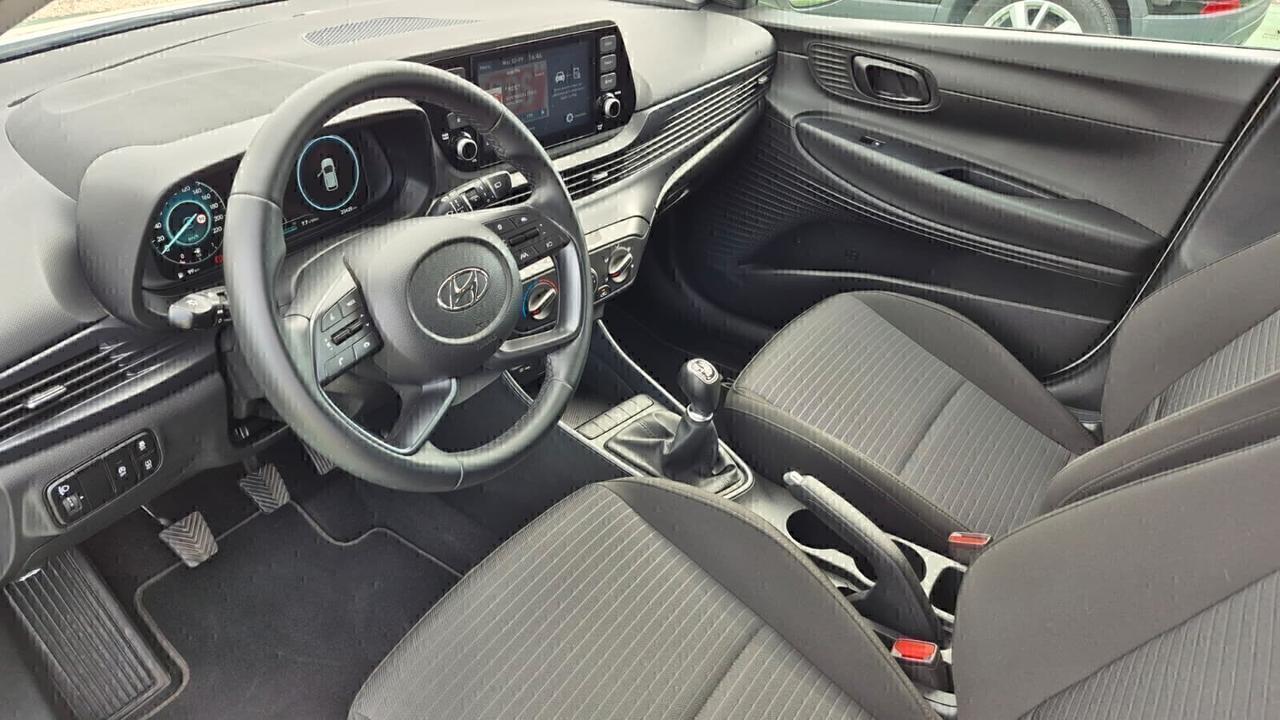 Hyundai i20 1.2 MPI MT Connectline