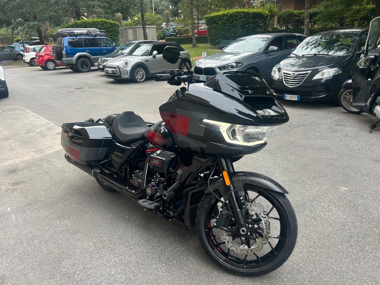 Harley-davidson Road Glide C.V.O. Gilde cvo st