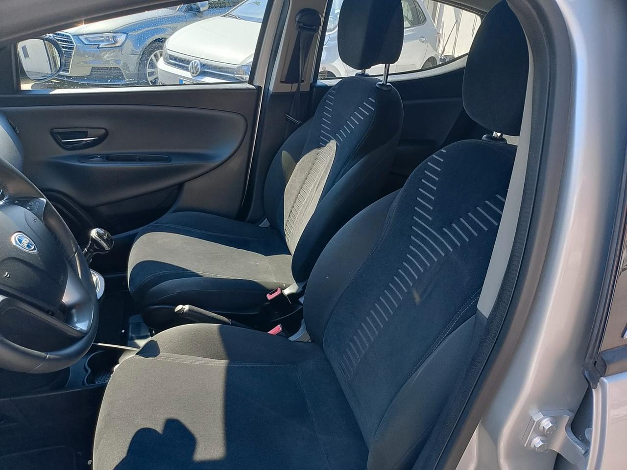 Lancia Ypsilon 1.3 MJT 16V 95 CV 5 porte S&S Gold