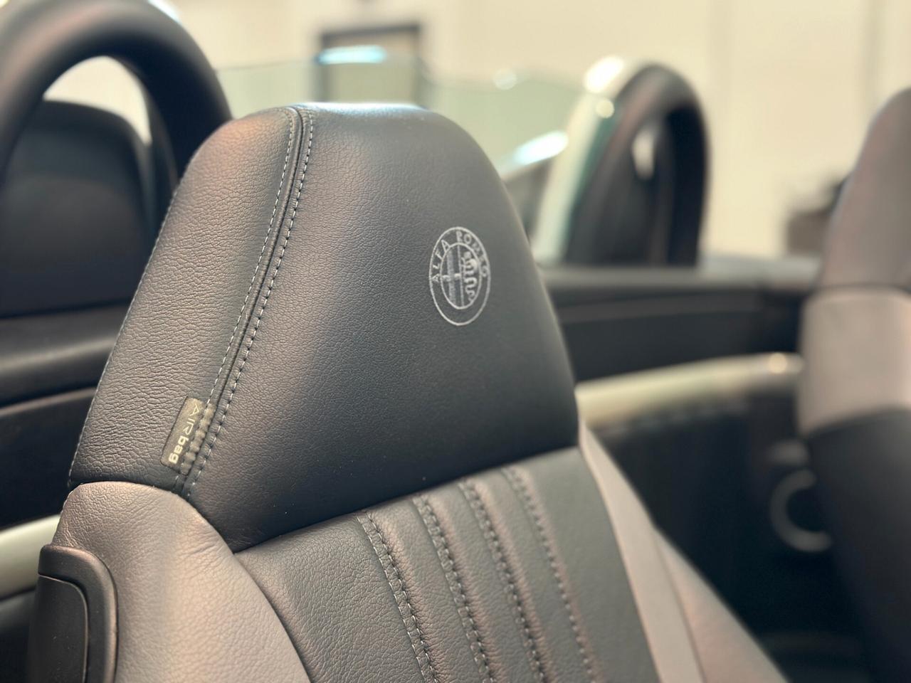 Alfa Romeo Spider 2.2 JTS
