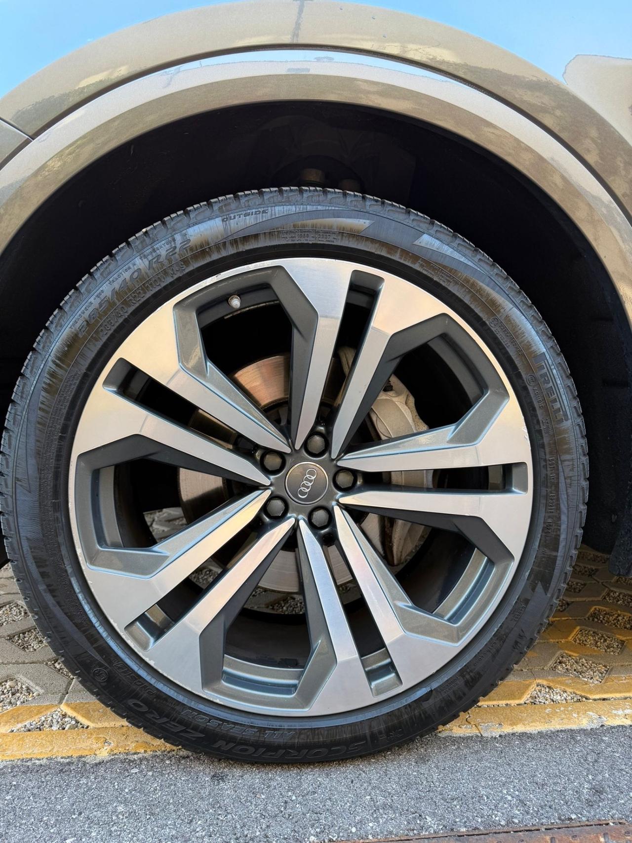 Audi Q8 45 TDI quattro tiptronic Sport