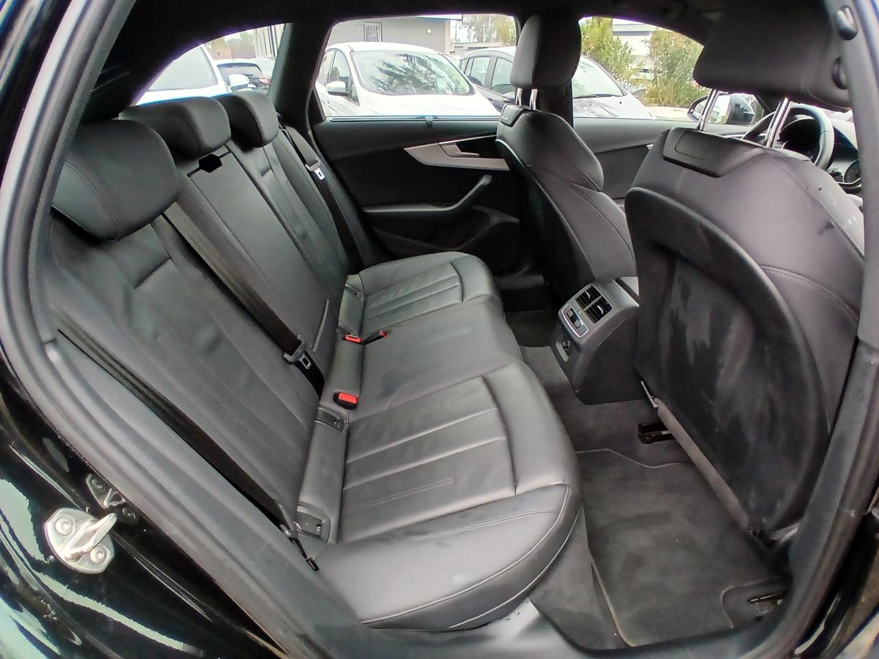 Audi A4 Avant 40 TDI quattro S tronic Business