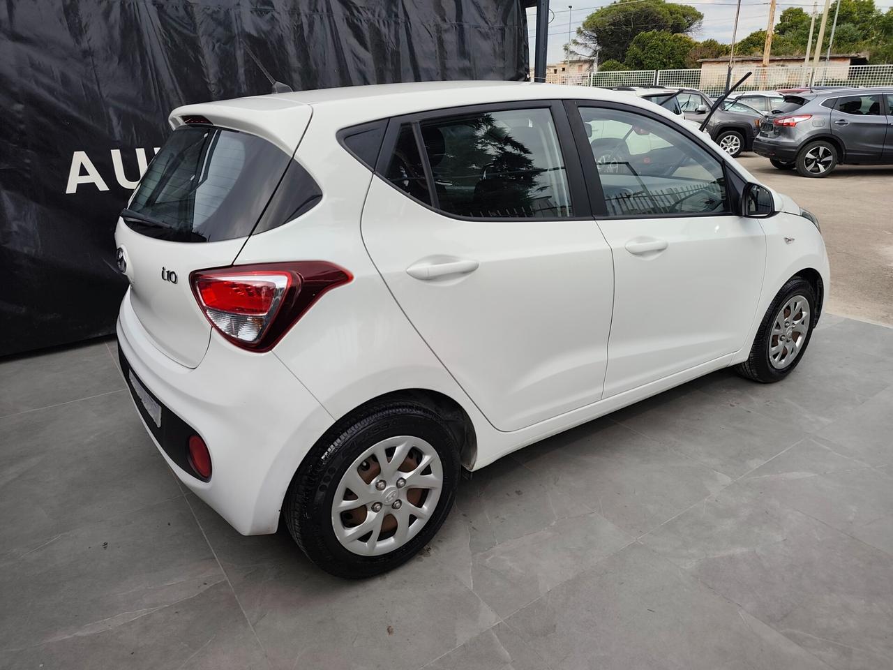 Hyundai i10 1.0 BENZINA GARANZIA 12 MESI