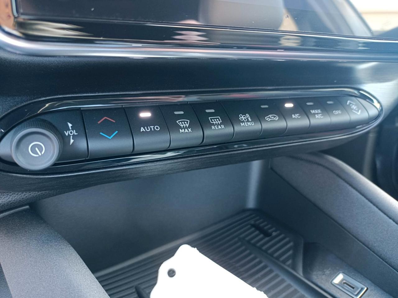 Alfa Romeo Junior 1.2 136 CV Hybrid eDCT6 Speciale