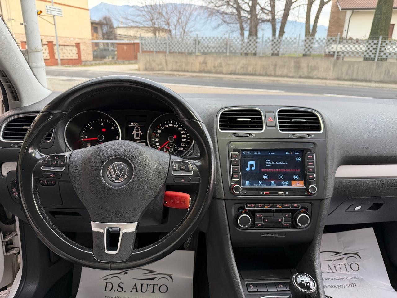 Volkswagen Golf 2.0 TDI 140CV Highline alcantara