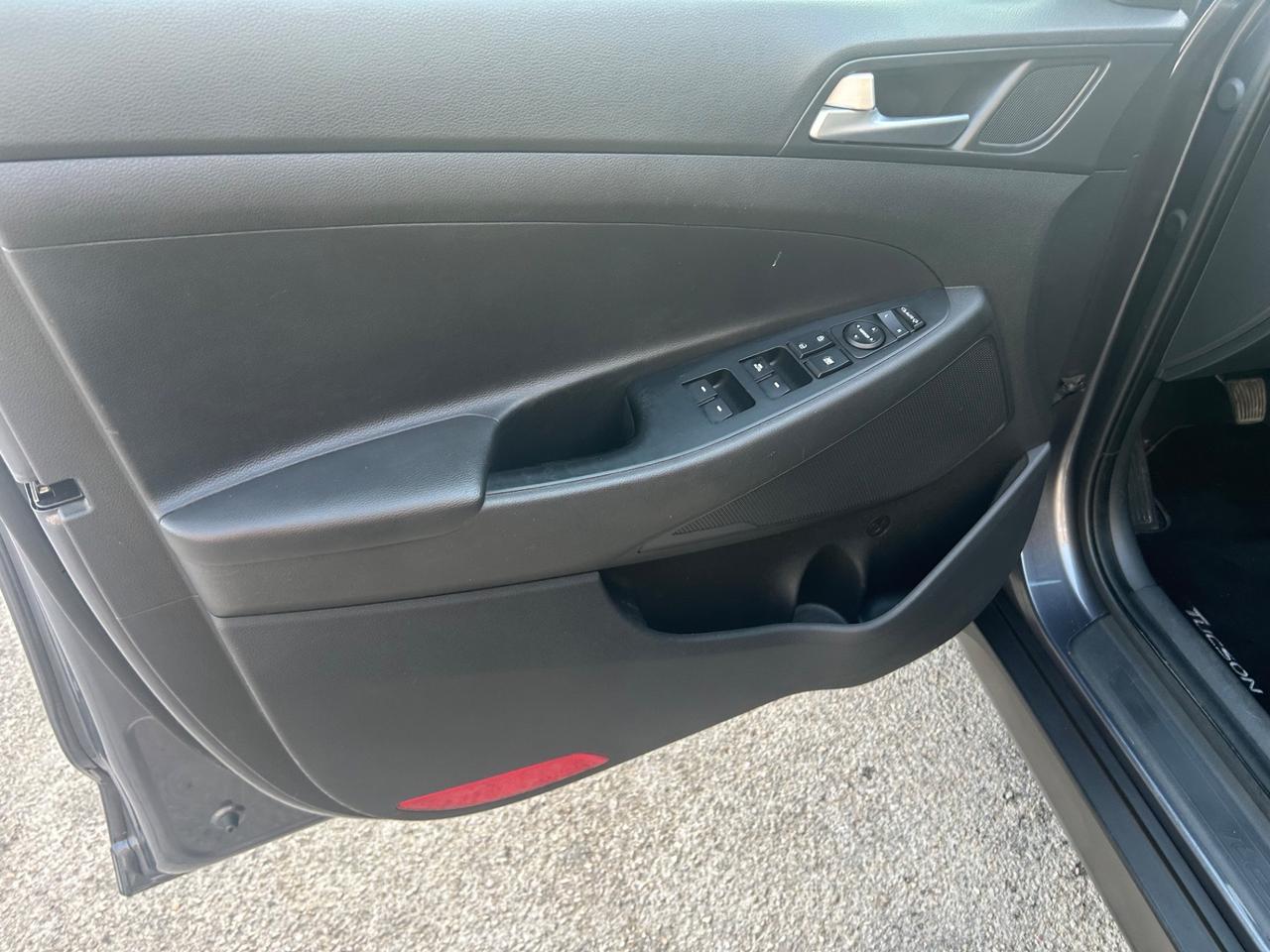 Hyundai Tucson 1.7 CRDi XPossible Euro6B