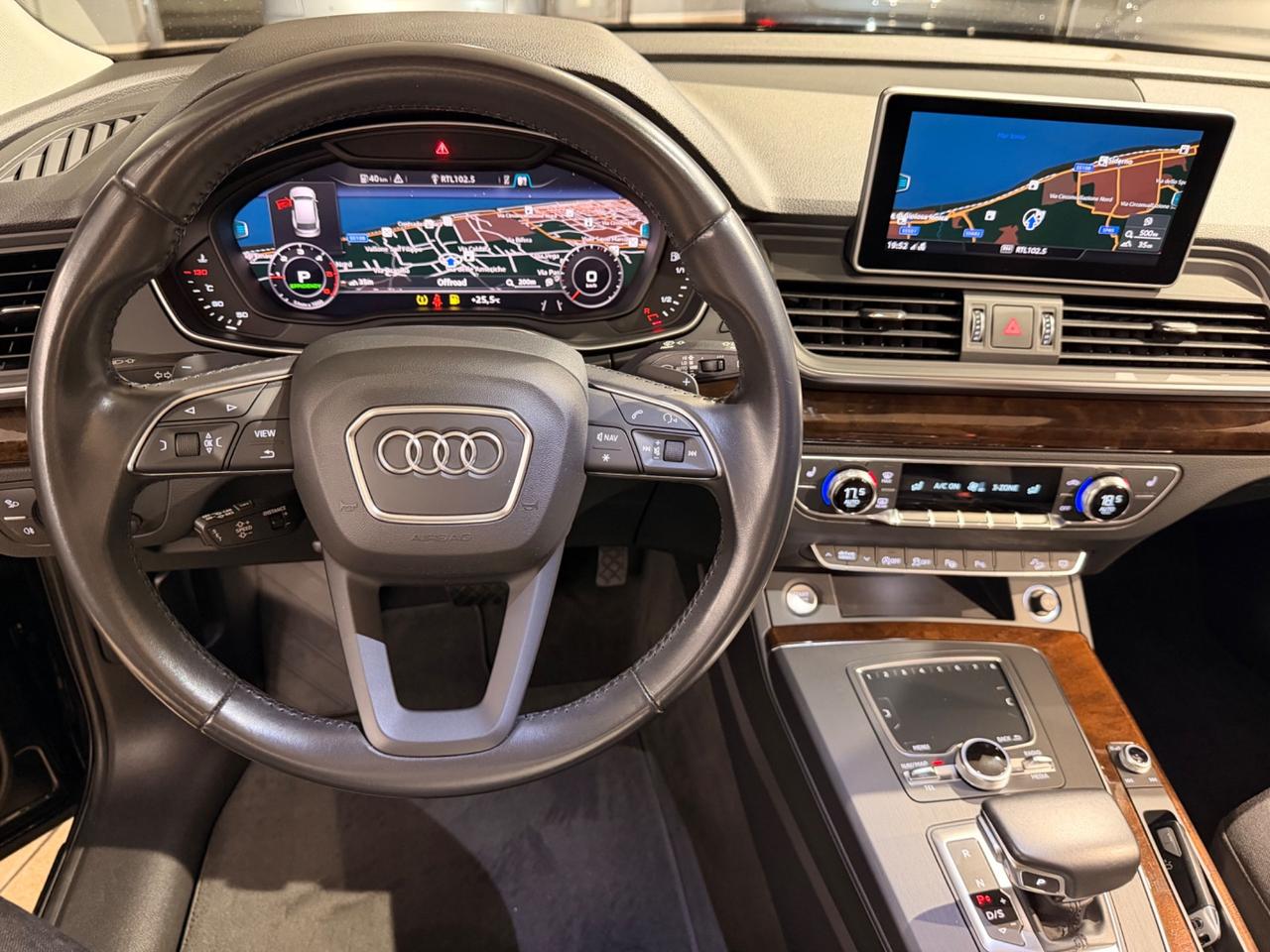 Audi Q5 40 TDI quattro S tronic Business Design