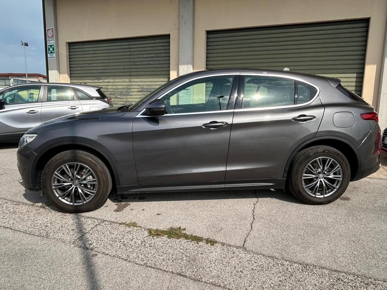 Alfa Romeo Stelvio 2.2 Turbodiesel 210 CV AT8 Q4 Executive