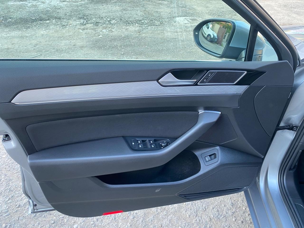 Volkswagen Passat Variant 2.0 TDI SCR EVO Business MANUALE!!!