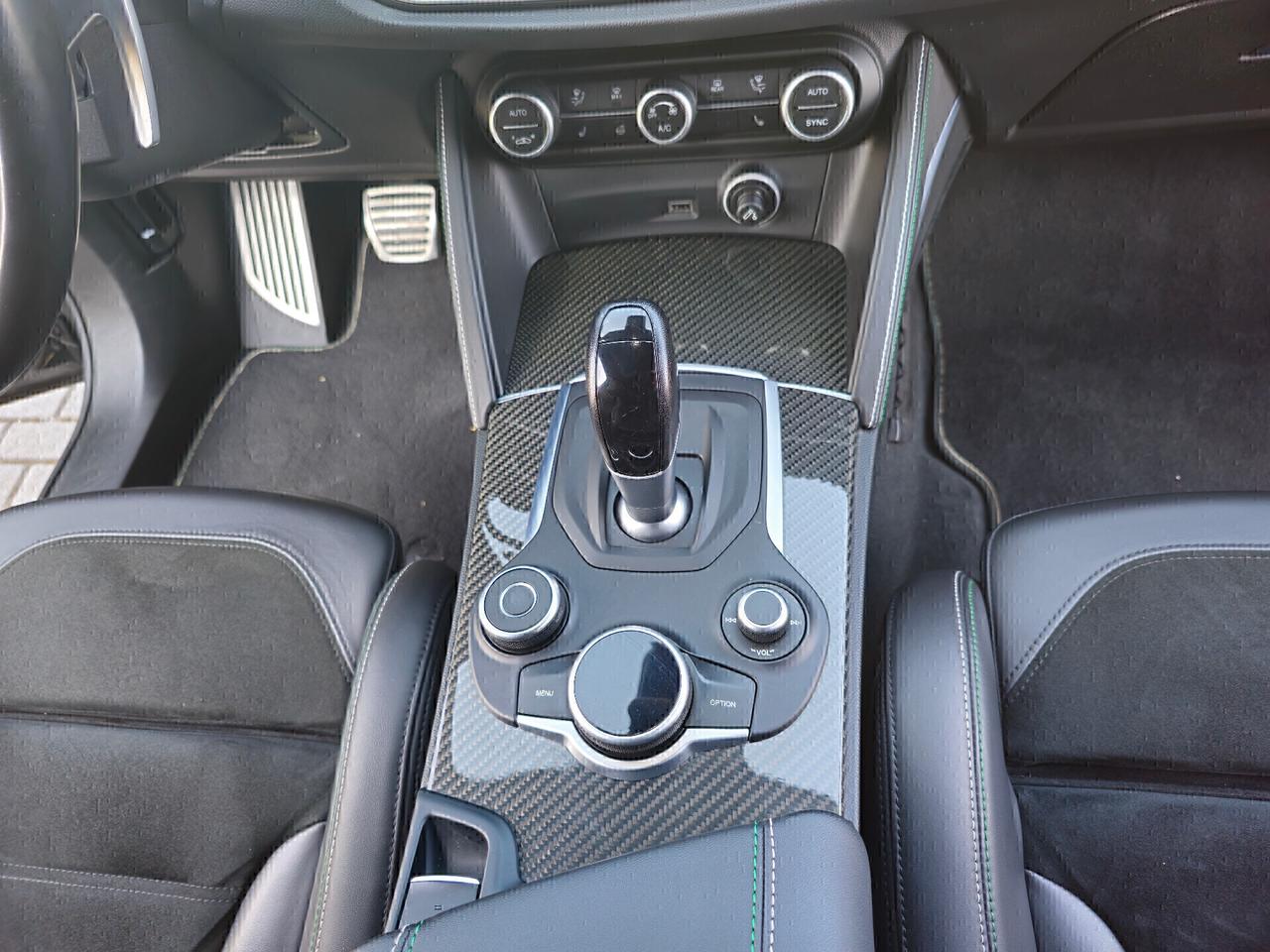 Alfa Romeo Stelvio 2.9 Bi-Turbo V6 510 CV AT8 Quadrifoglio