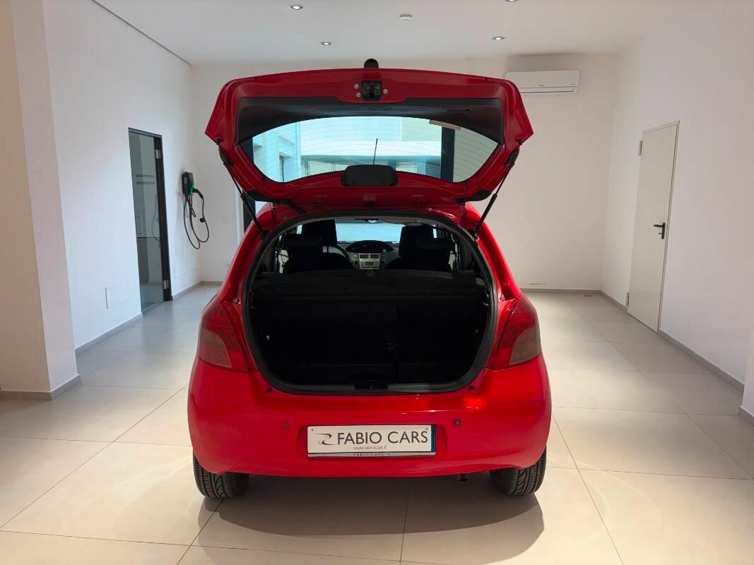 Toyota Yaris 1.0 5p