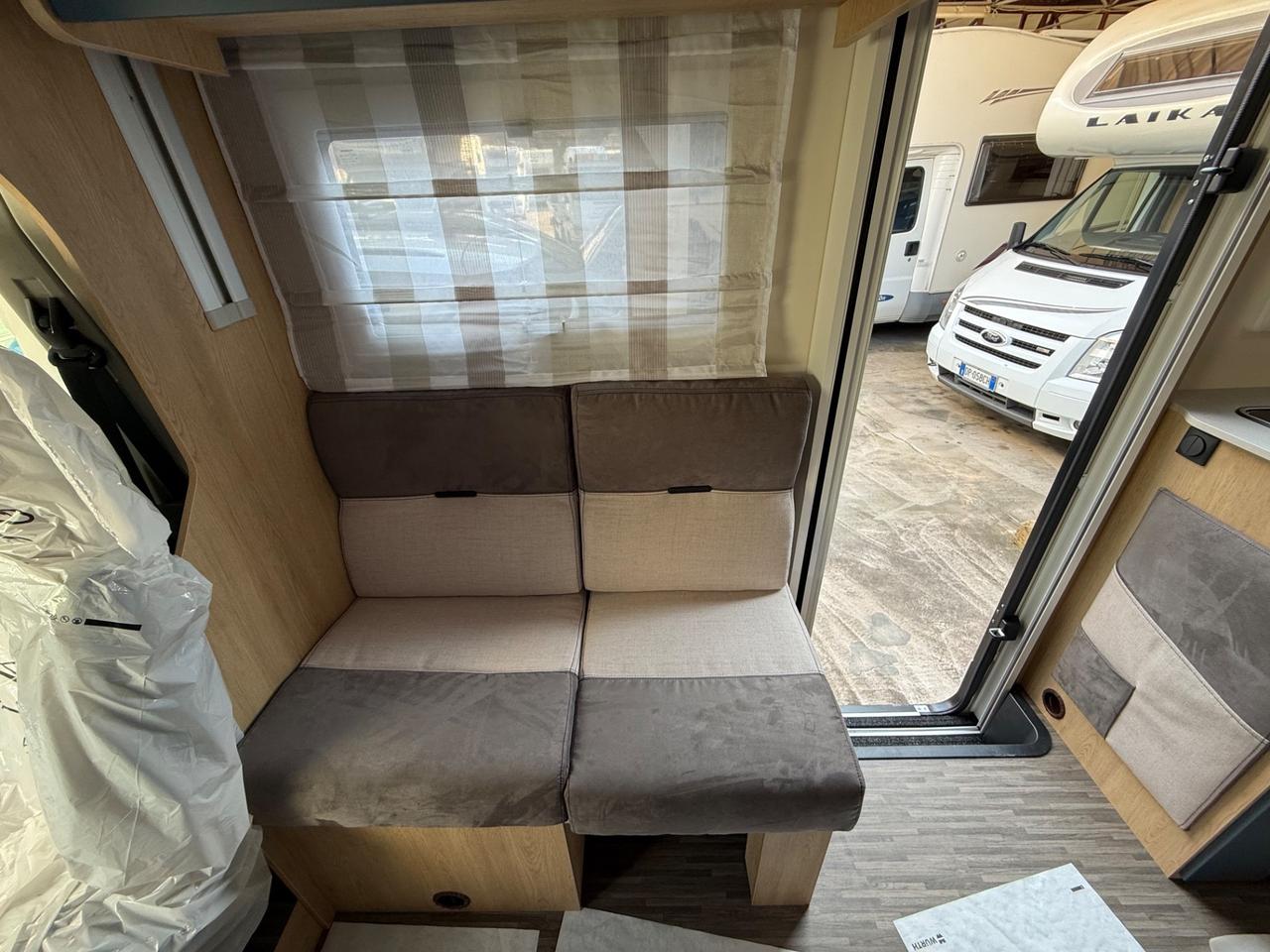 CI INTYERNATIONAL HORON 98 XT 5 POSTI OMOLOGATI