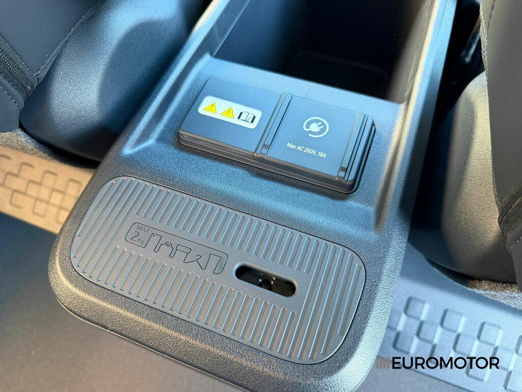 Kia PV5 Passenger 71,2kWh Earth