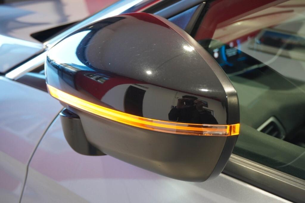 PEUGEOT 3008 1.5 BLUEHDI 130CV 6M. SeS ALLURE ( FARI LED - I-COCKPIT - CRUISE - NAVI - MIRROR - PDC - TELECAMERA POST. - CERCHI 18 )