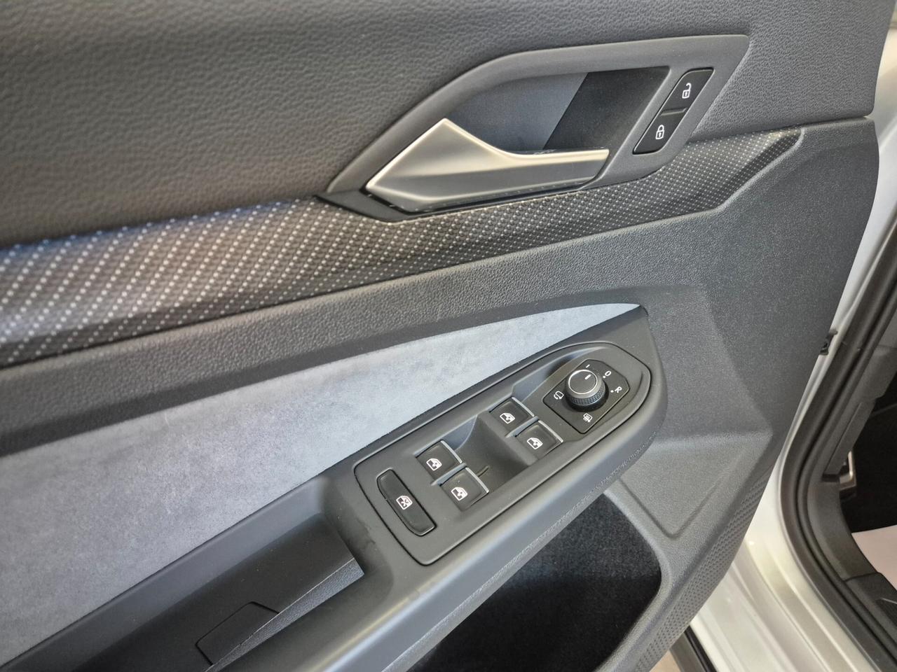 VOLKSWAGEN Golf Variant 2.0 TDI 150 CV DSG R-Line