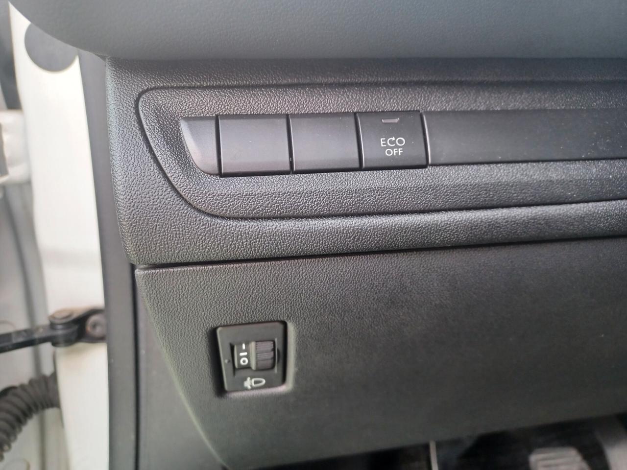 Peugeot 208 BlueHDi 75 5 porte Active