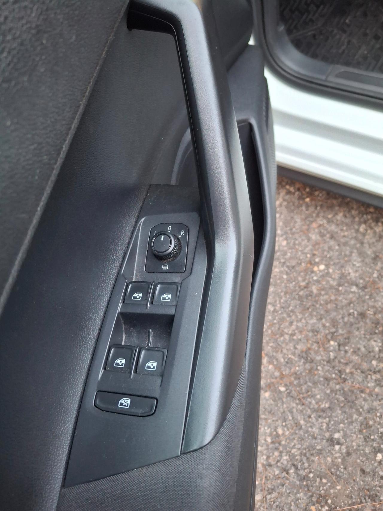 Volkswagen Polo 1.0 TSI 5p. R-LINE