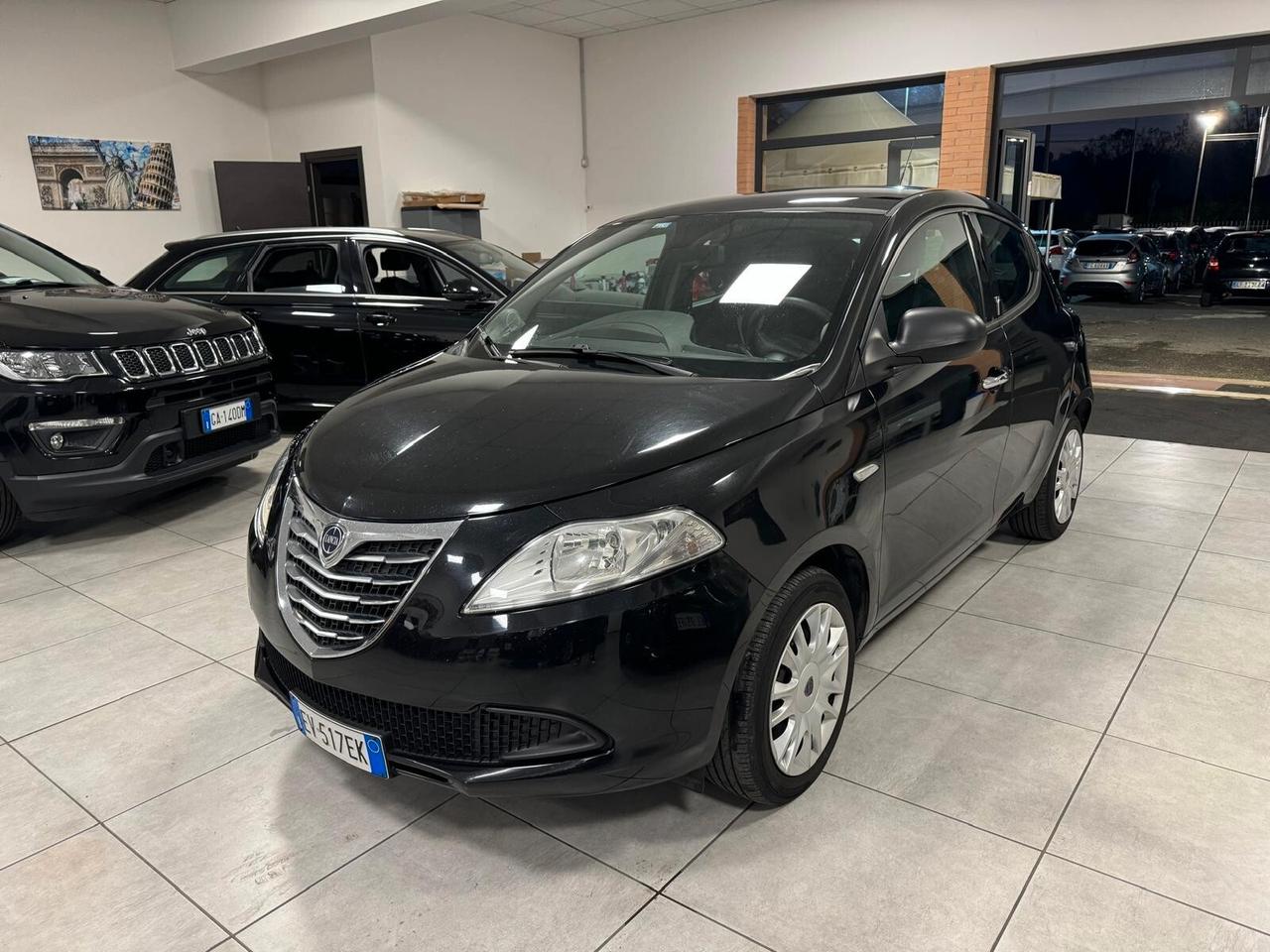 Lancia Ypsilon 1.2 BENZ NEOPATENTATI 2014