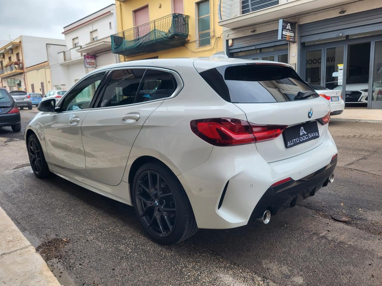 Bmw 118 D 150 Cv Automatica M-Sport+Cerchi 18 Black+Fari Led+Luci Ambiente+Retrocamera...