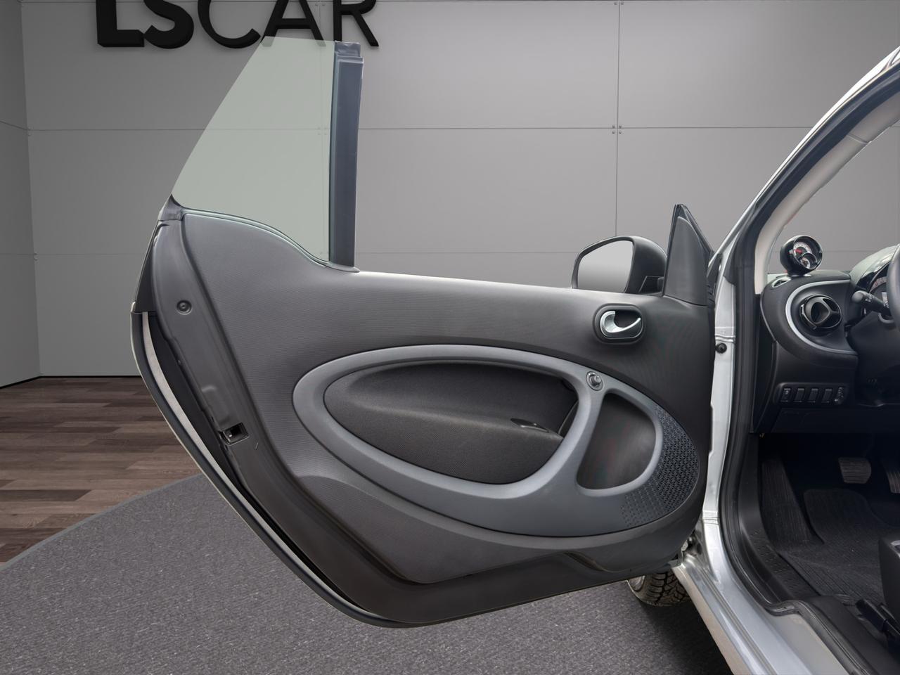 Smart fortwo cabrio 1.0 Passion 71cv - Unipro - Promo Finanziamento - Schermo - Cerchi in lega