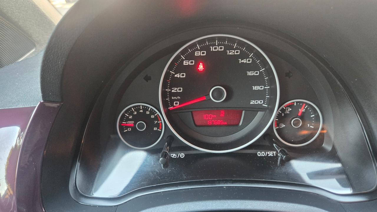 Seat Mii 1.0 68 CV 5 porte by Cosmopolitan Ecofuel Bi-Color