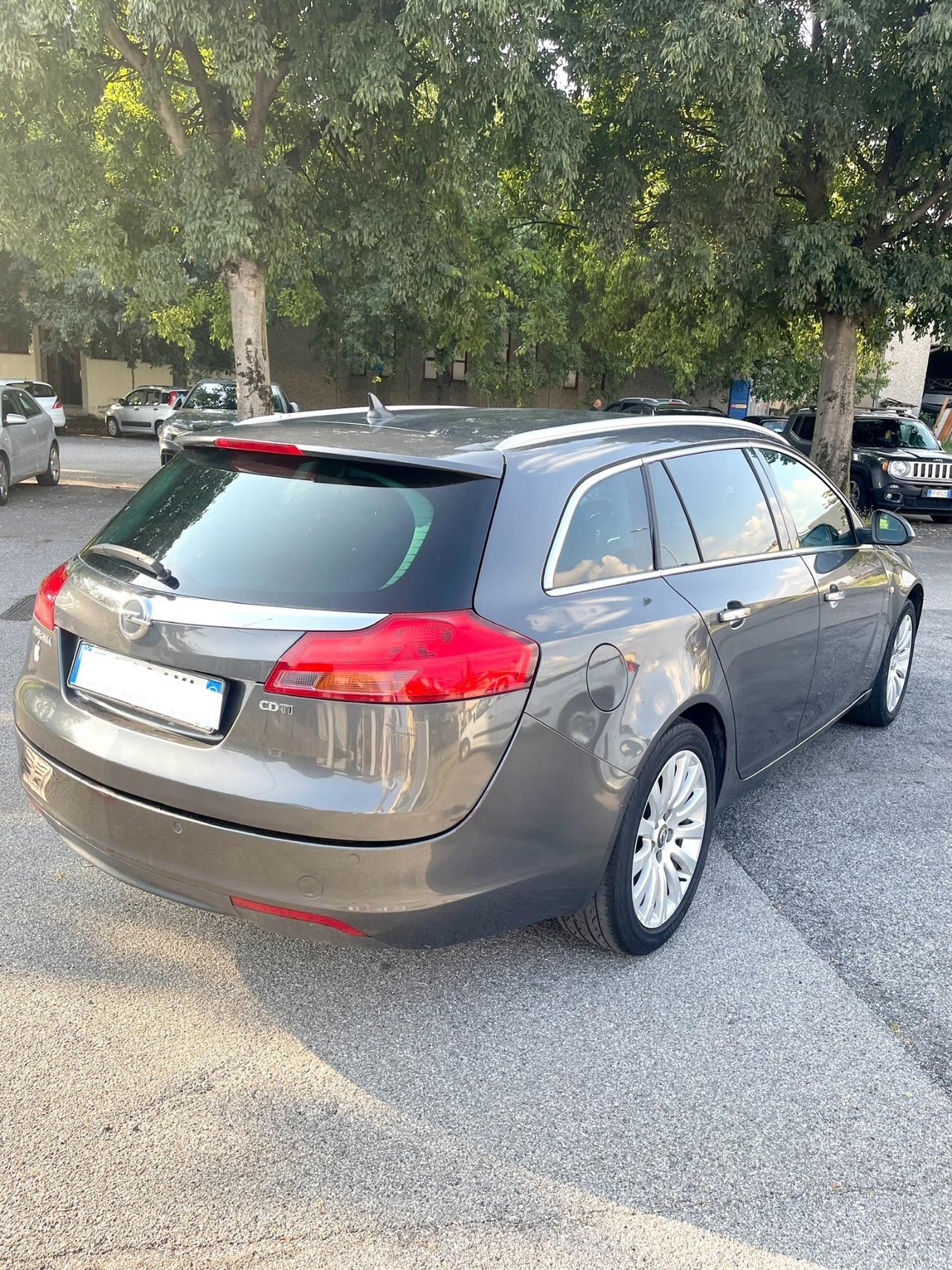 Opel Insignia 2.0 CDTI Sports Tourer Cosmo 2011
